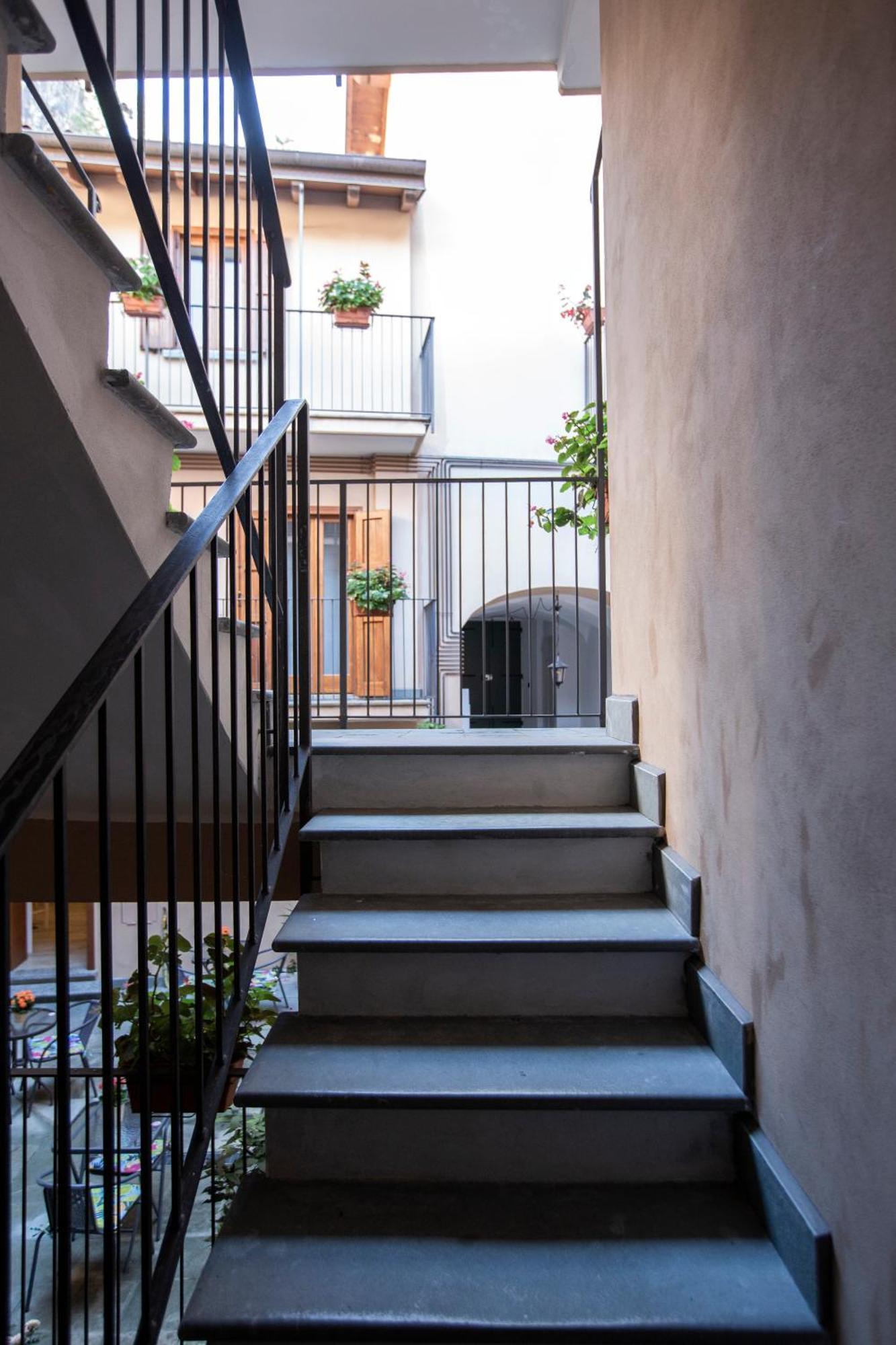 La Casa Del Sarto - Rooms And Apartments Lecco Exterior foto